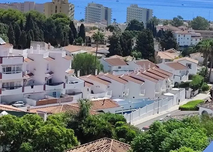 Saltillo Alto Gray Studio. Vistas Al Mar Y Piscina Lejlighed Torremolinos